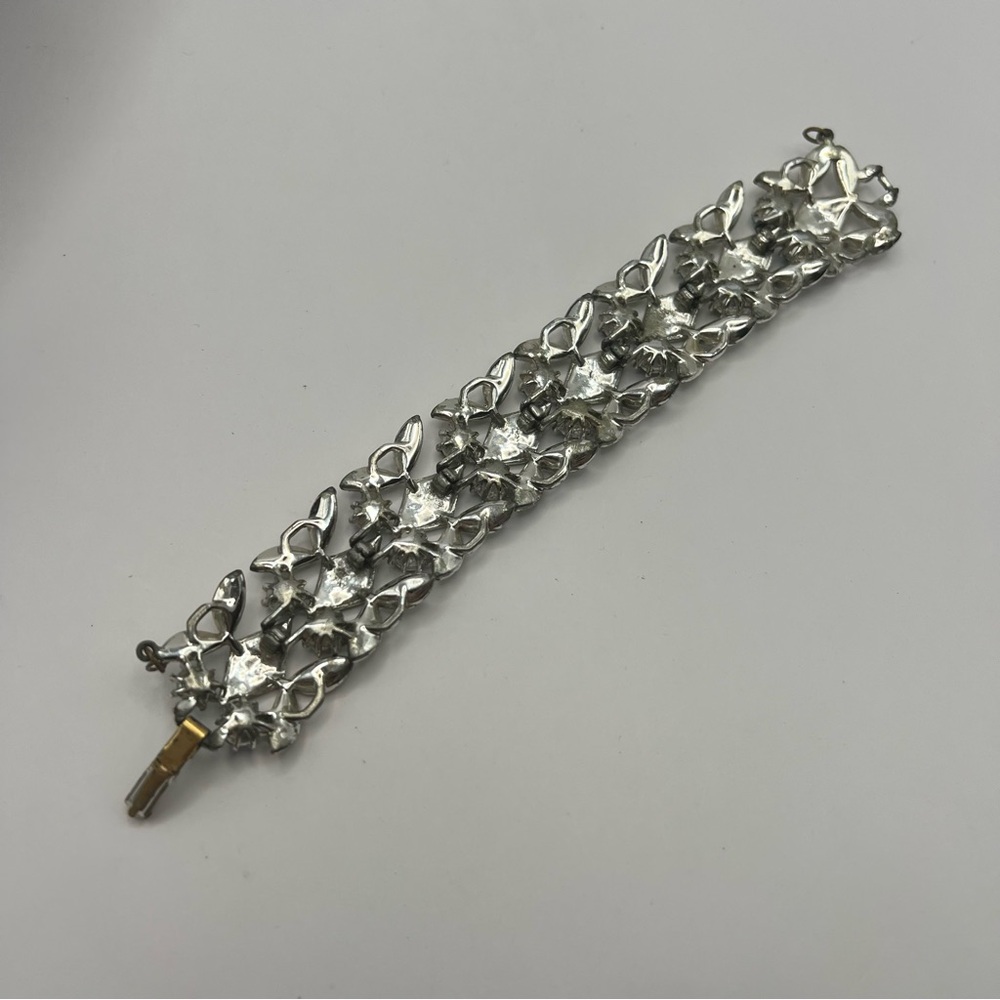 Elegant Silver Tone & Purple AB Vintage Panel Bracelet Size 6.5 - Picture 6 of 11